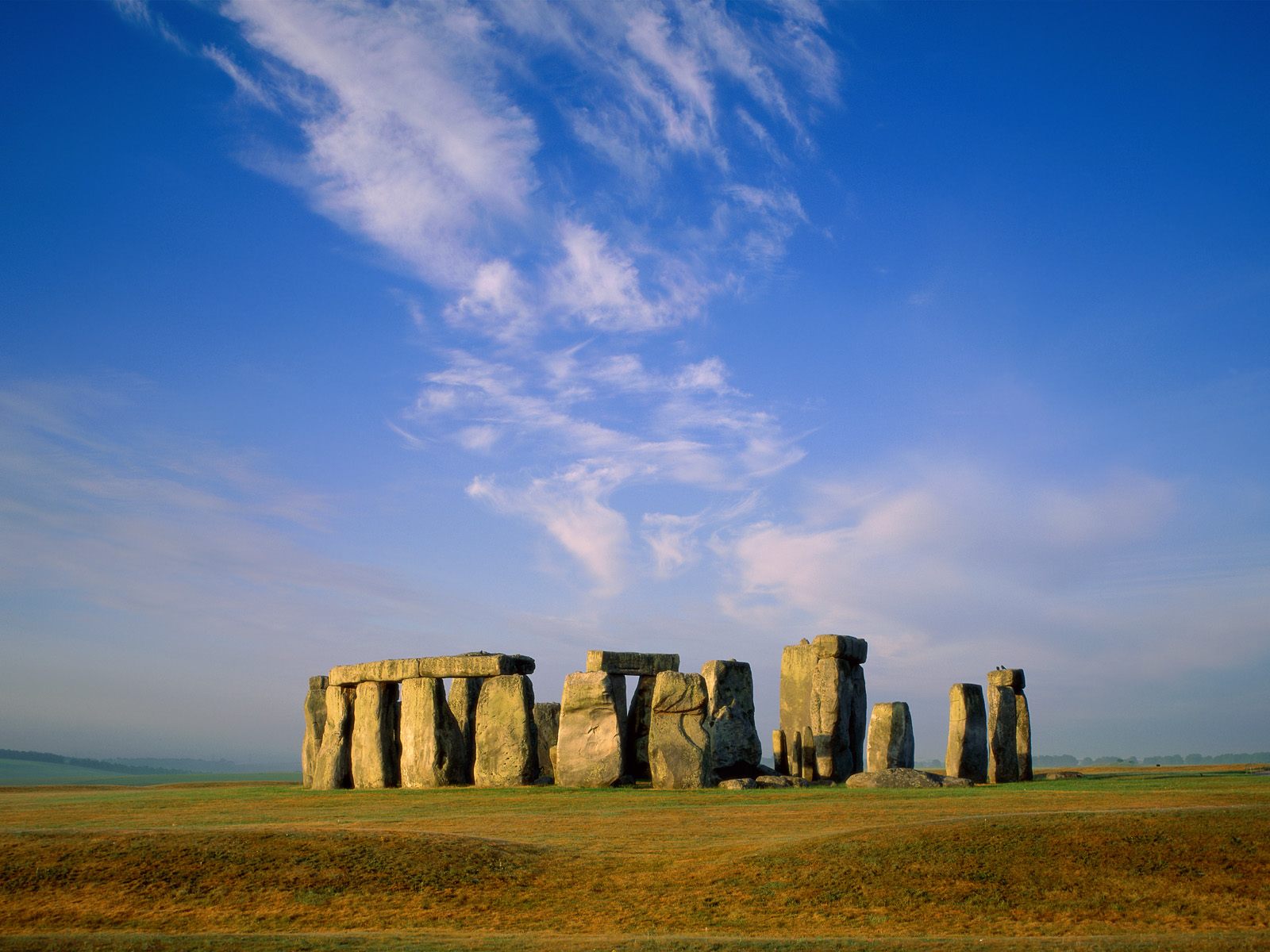 2472stonehenge-wiltshire-england-wallpaper.sk.jpg